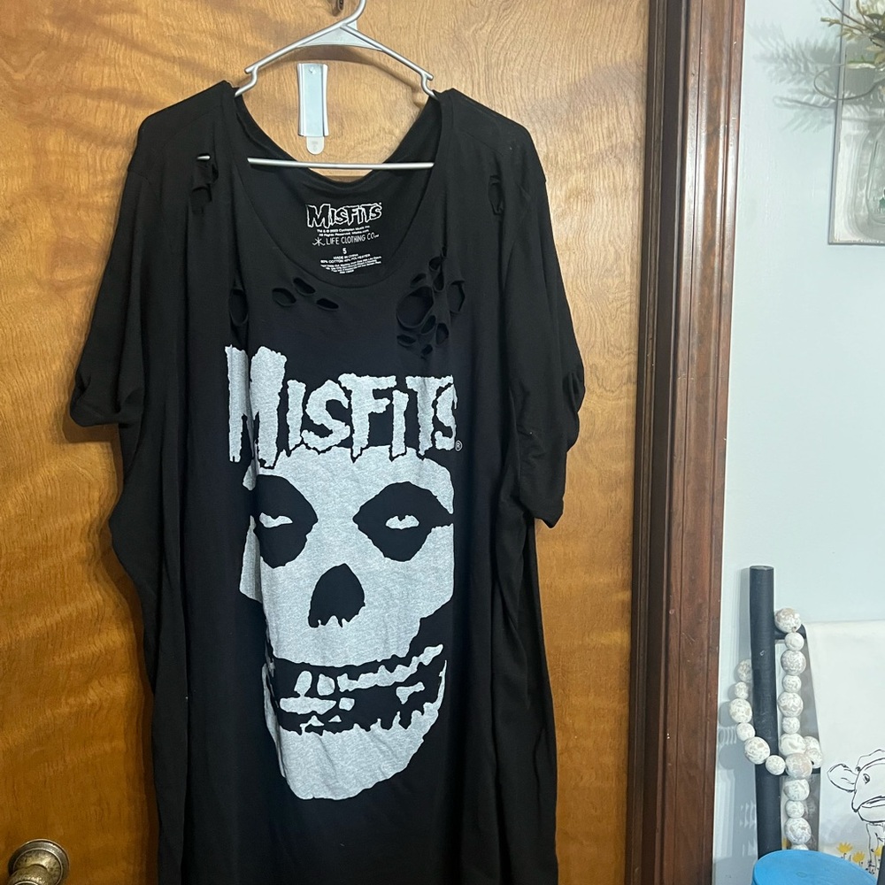 Misfits Black Distressed T-Shirt